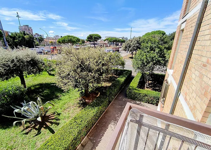 Casa Viviana Con Box Bici Moto Auto Follonica
